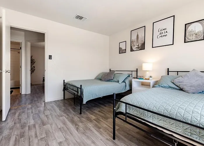 Stylish And Cozy Townhouse Apartment Killeen